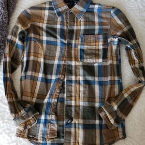 Boy's long sleeve plaid button down shirt